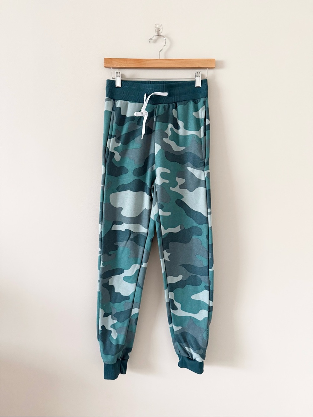 RE Real Essentials Green Camo Fleece Jogger Lounge Pants Drawstring Waist-  XS